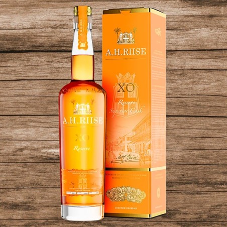 A.H. Riise XO Reserve Superior Cask (Rum-Basis) 40% 0,7L